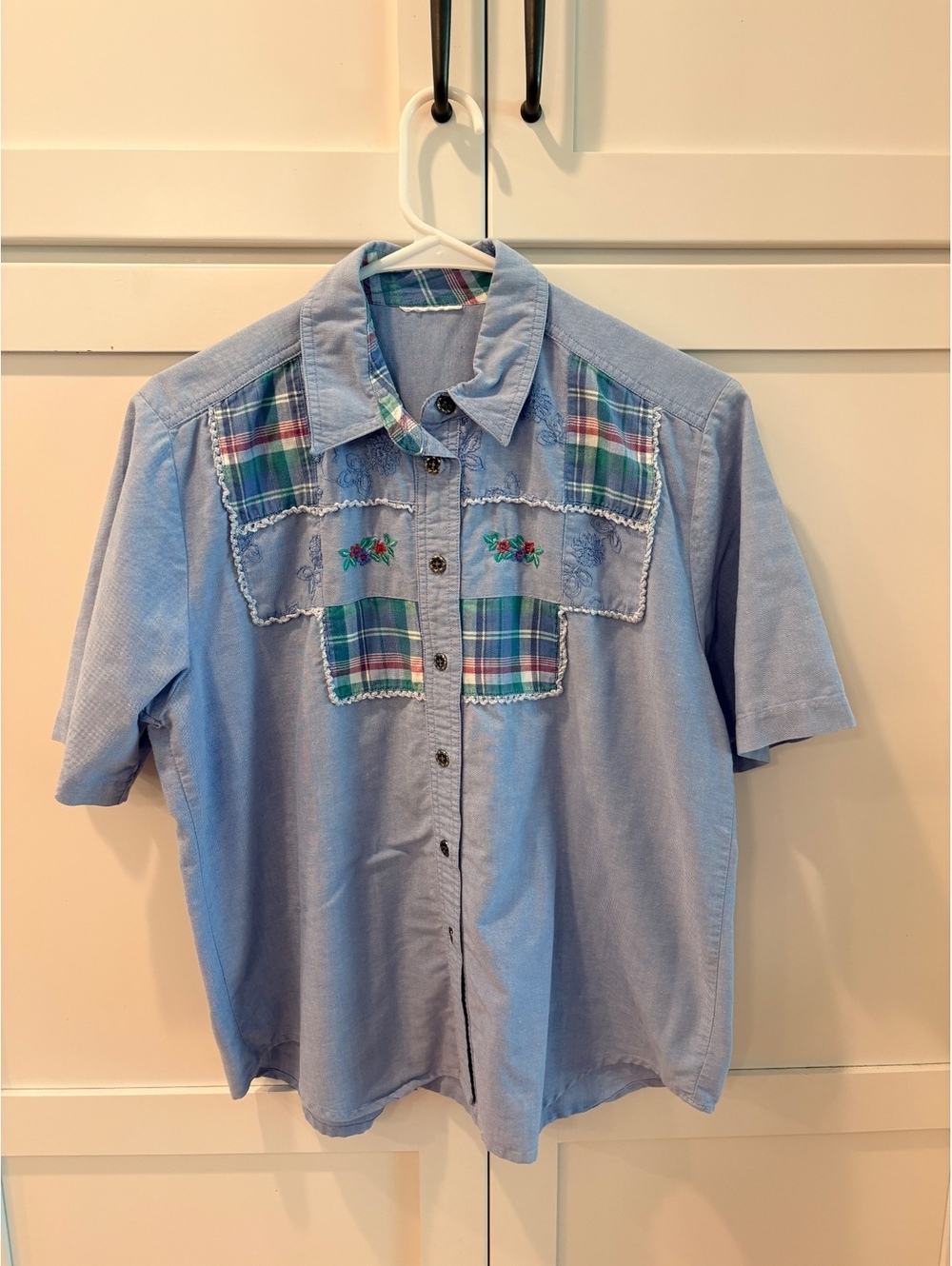 Vintage 90s Koret Short Sleeve Western Shirt with Plaid and Embroidery